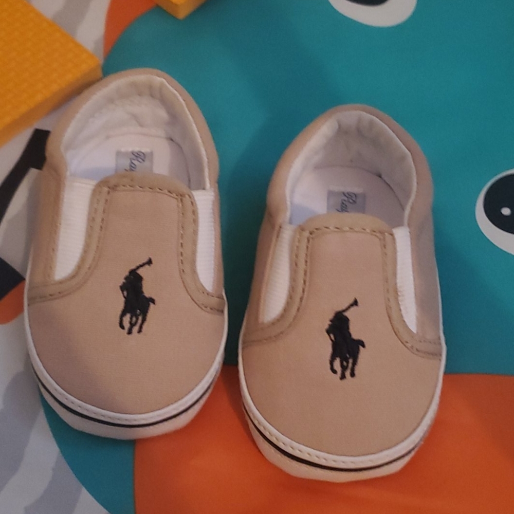 Baby shoes